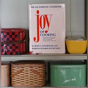 1975 The Joy of cooking recipe book